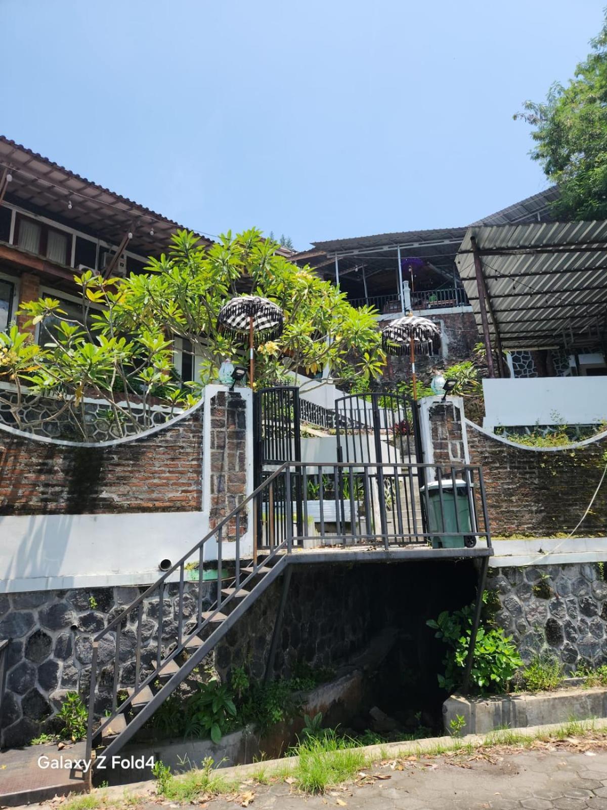 Omah Kenangan At Seven Trumpets Resort Maguwo Exterior foto